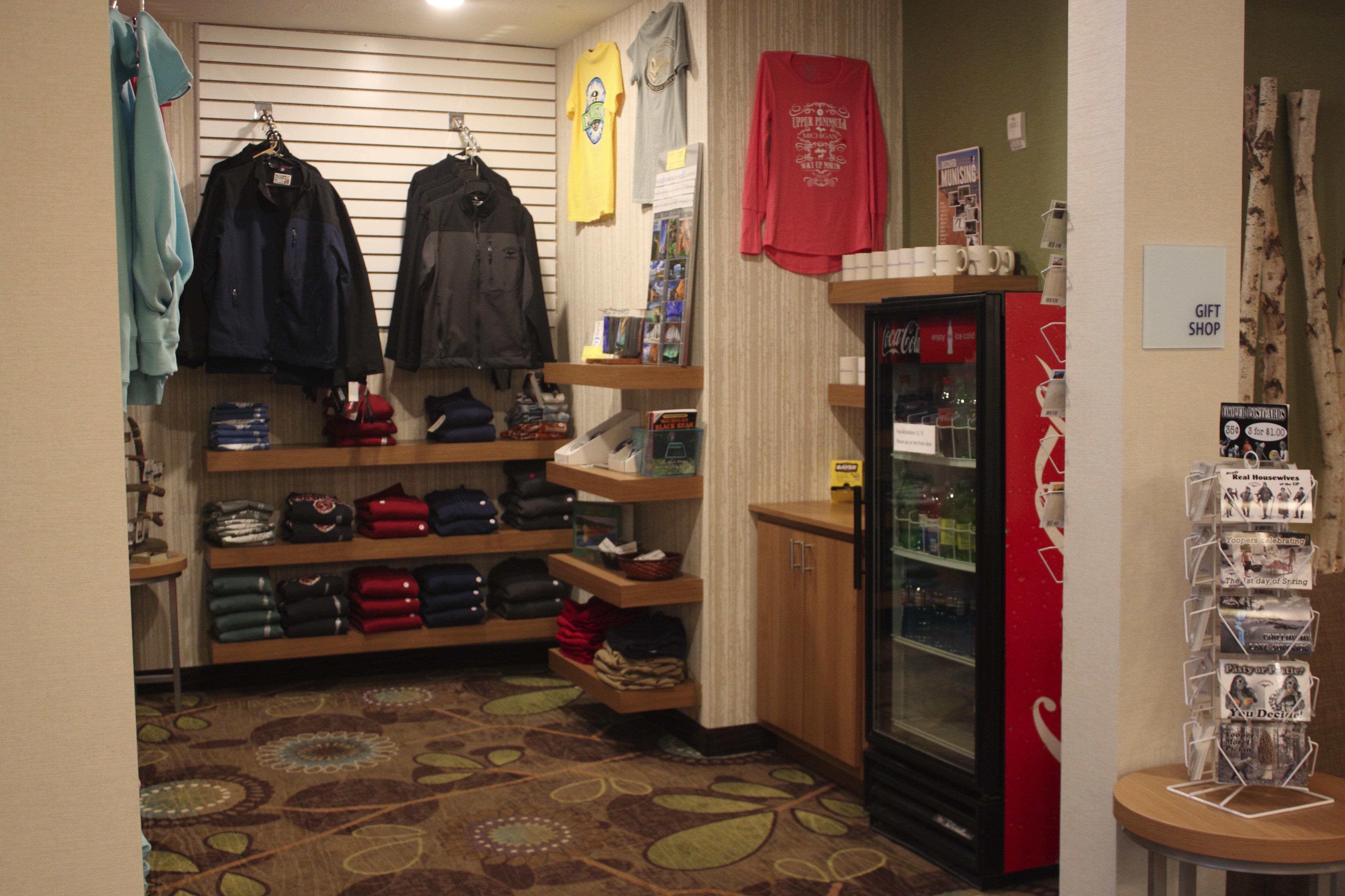 Holiday Inn Express Munising-Lakeview, An Ihg Hotel מראה חיצוני תמונה
