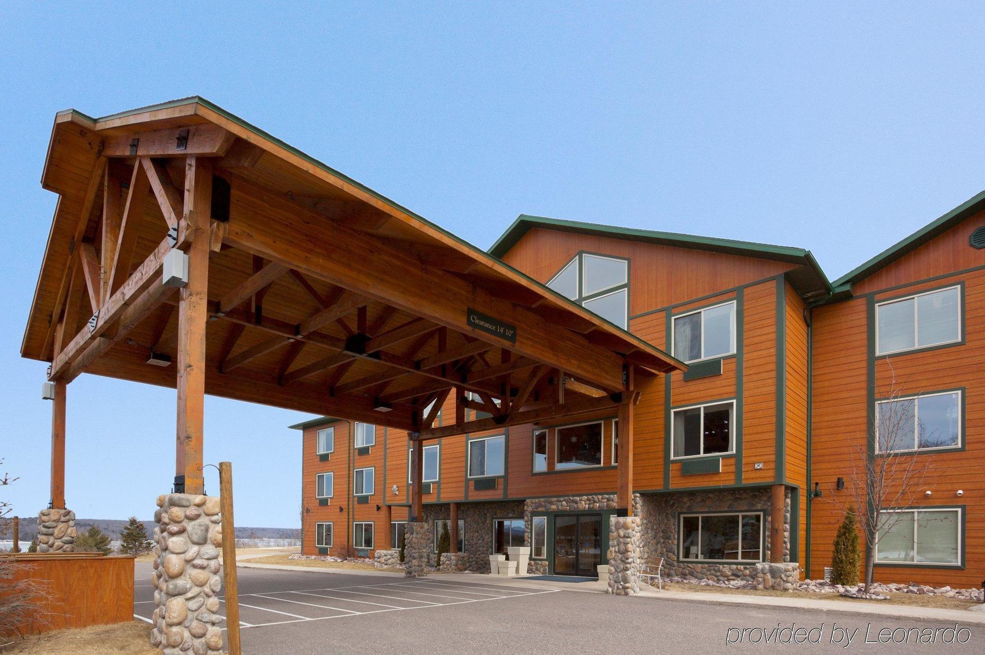 Holiday Inn Express Munising-Lakeview, An Ihg Hotel מראה חיצוני תמונה