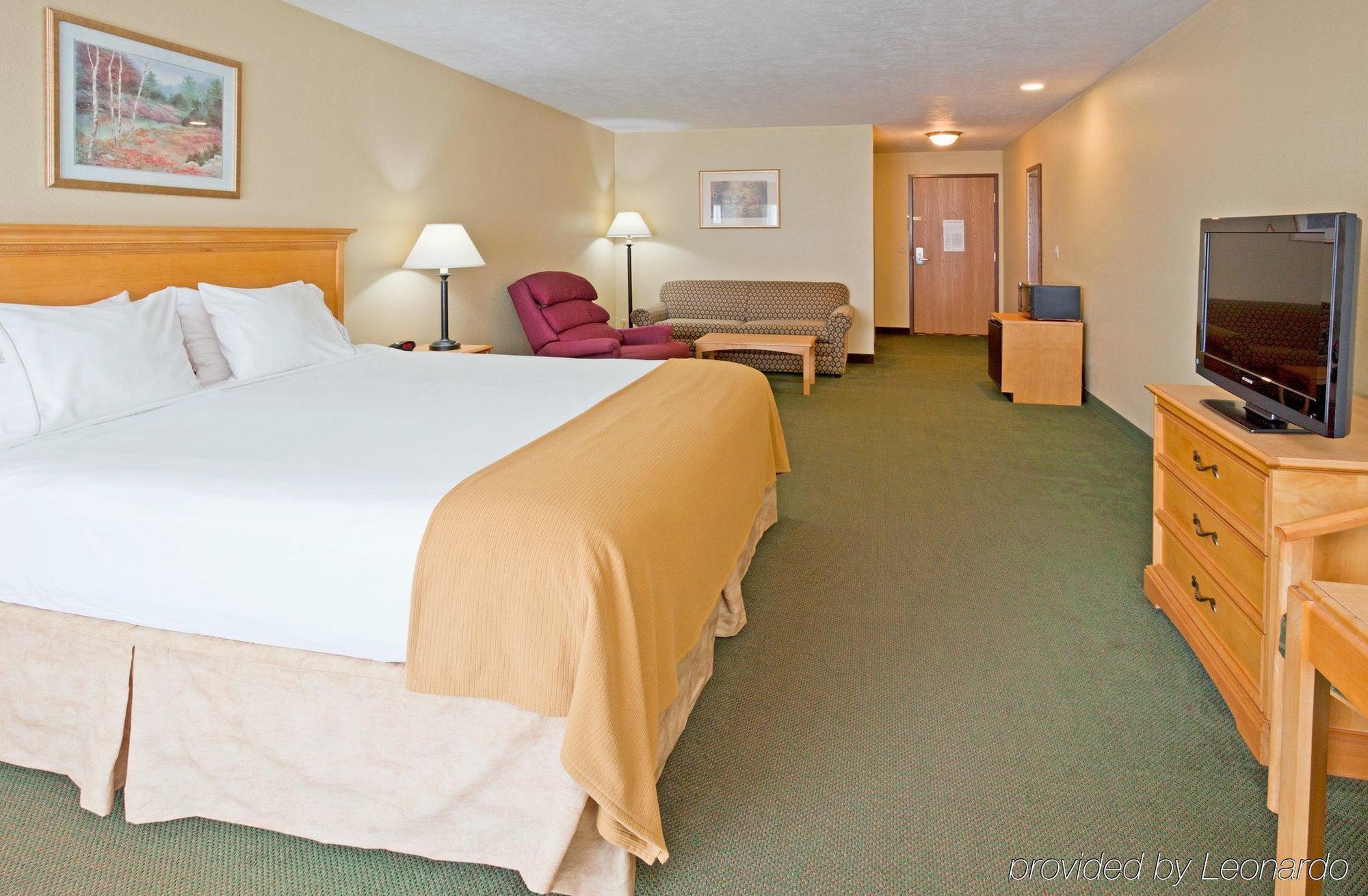 Holiday Inn Express Munising-Lakeview, An Ihg Hotel חדר תמונה