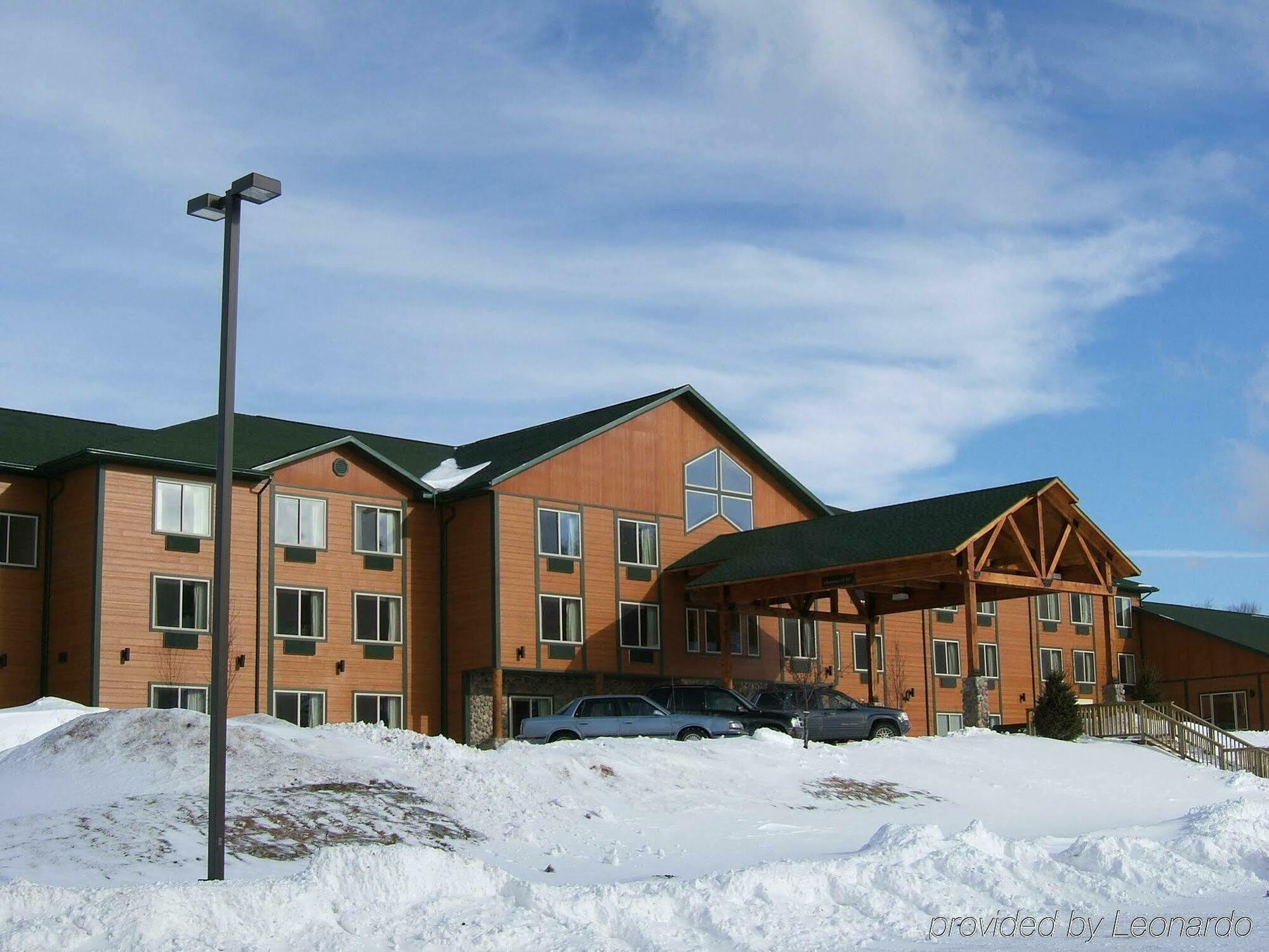 Holiday Inn Express Munising-Lakeview, An Ihg Hotel מראה חיצוני תמונה