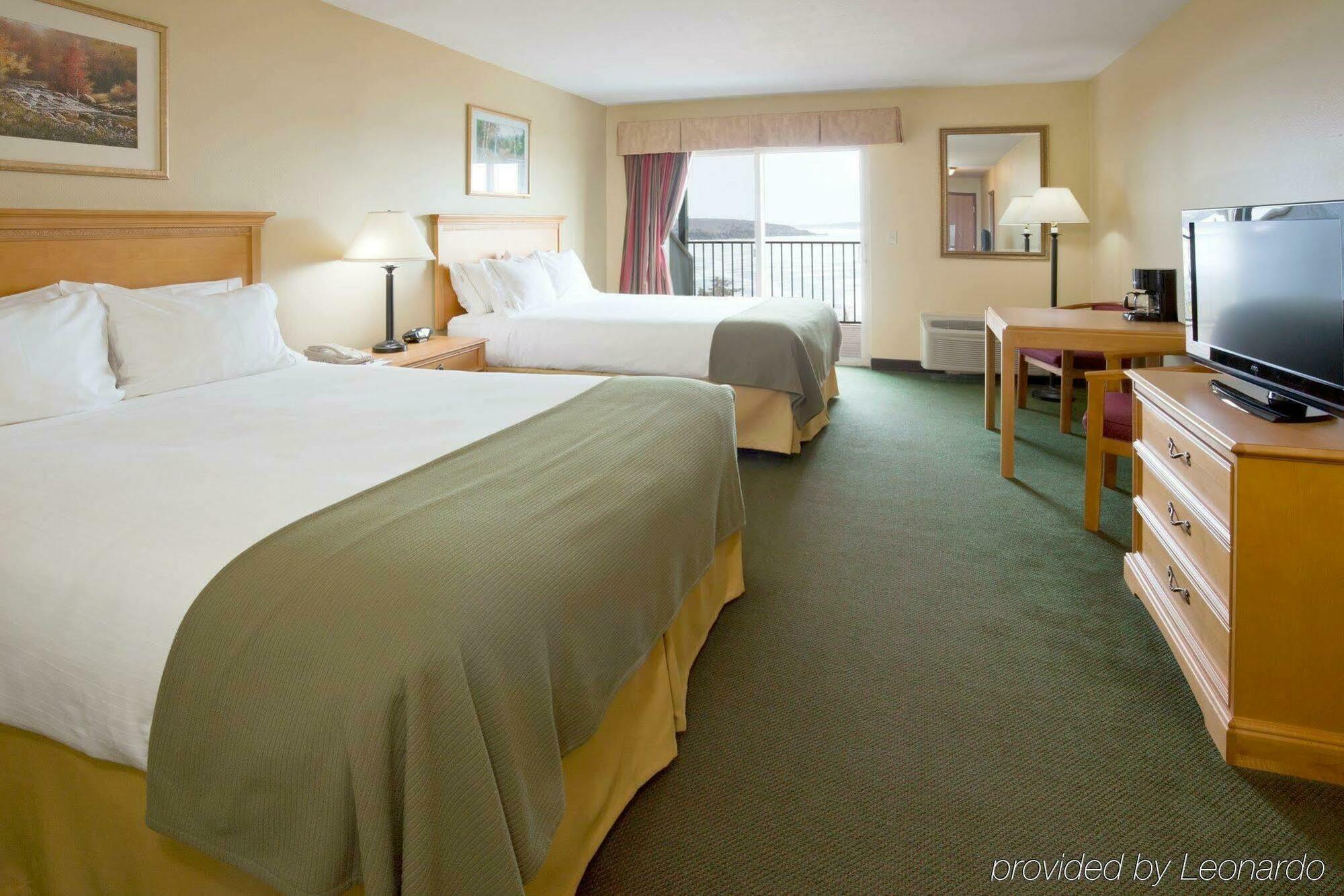 Holiday Inn Express Munising-Lakeview, An Ihg Hotel חדר תמונה